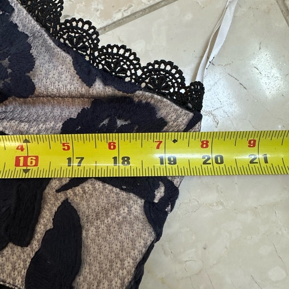 Lulus Alluring‎ Dream Navy Blue Floral Mesh Lace Trumpet Midi Dress New! Size L - Picture 5 of 8